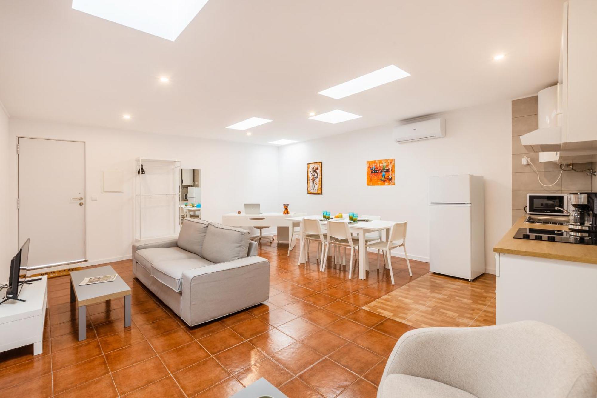 Live, Laugh, Love Beach Guest Home With Ac Madalena  Bilik gambar